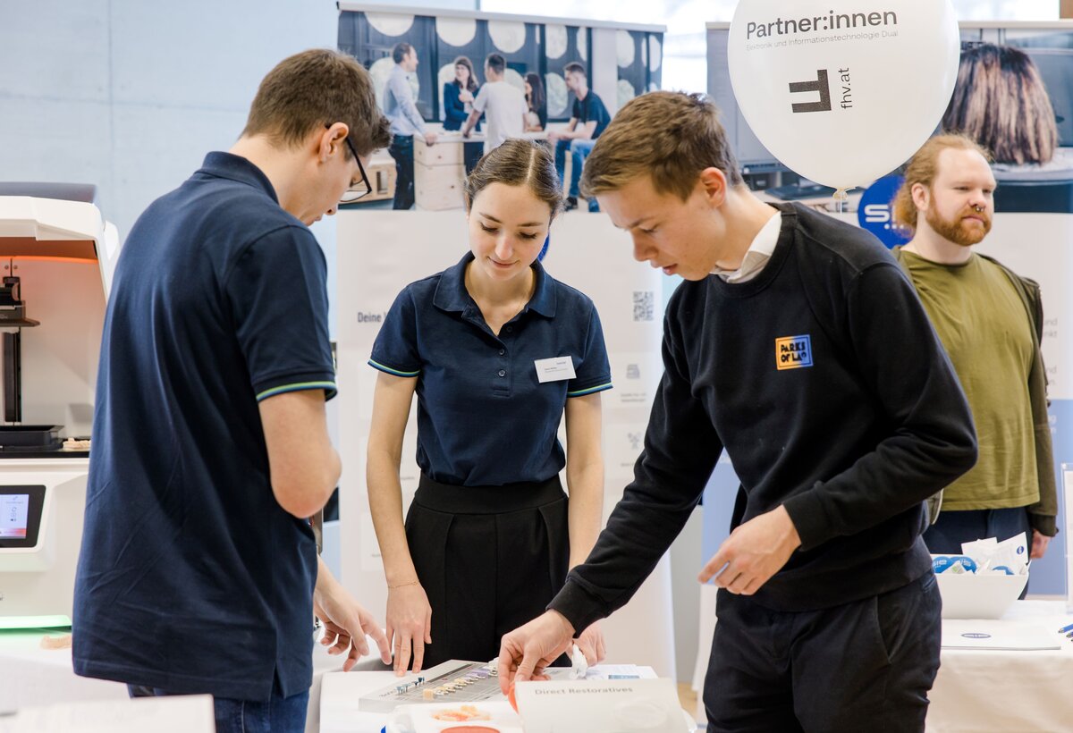 1000 freie Stellen warten auf der Jobmesse Vorarlberg am 15. März auf Interessierte.  | © FHV Nina Bröll